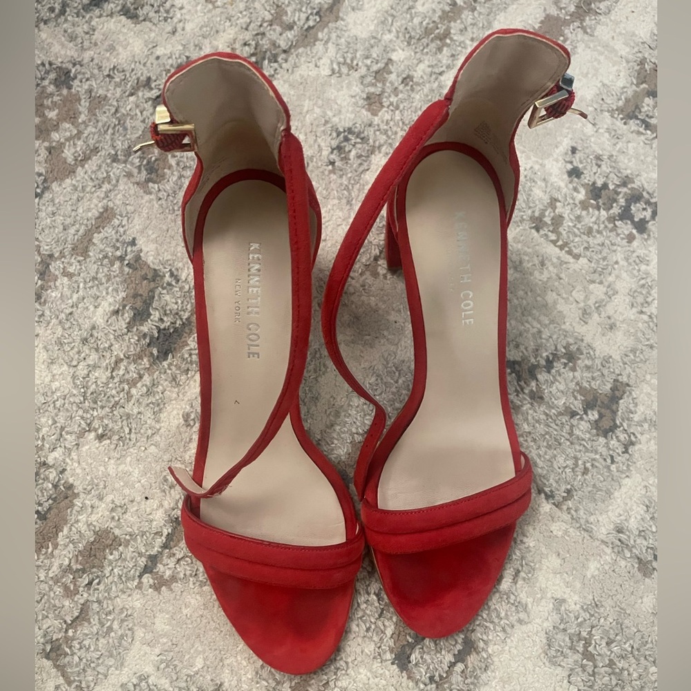 Kenneth Cole Women's Red “Lex” Sandals, size 8